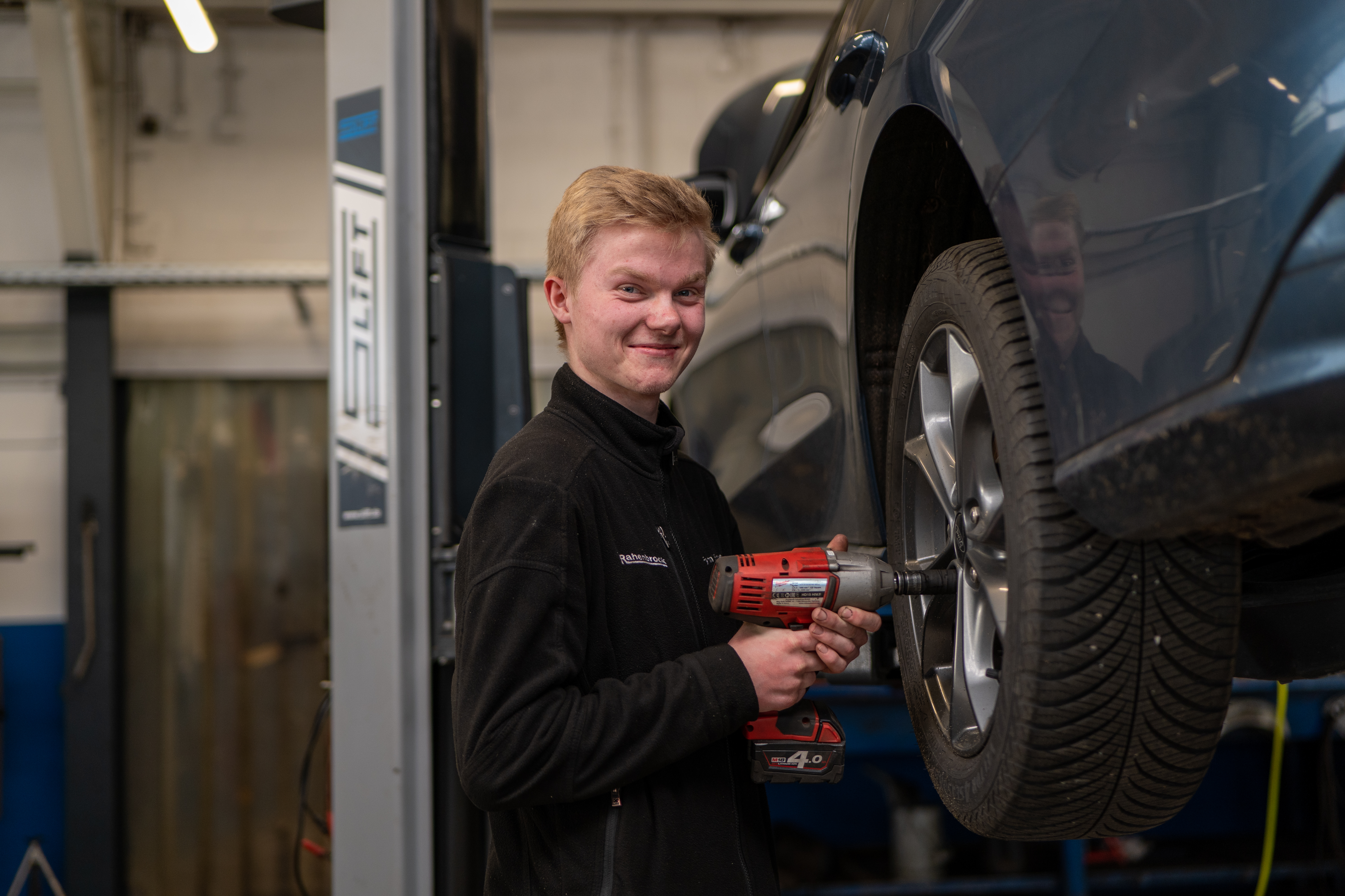 Kfz-Mechatroniker (M/W/D) Schwerpunkt System- und Hochvolttechnik