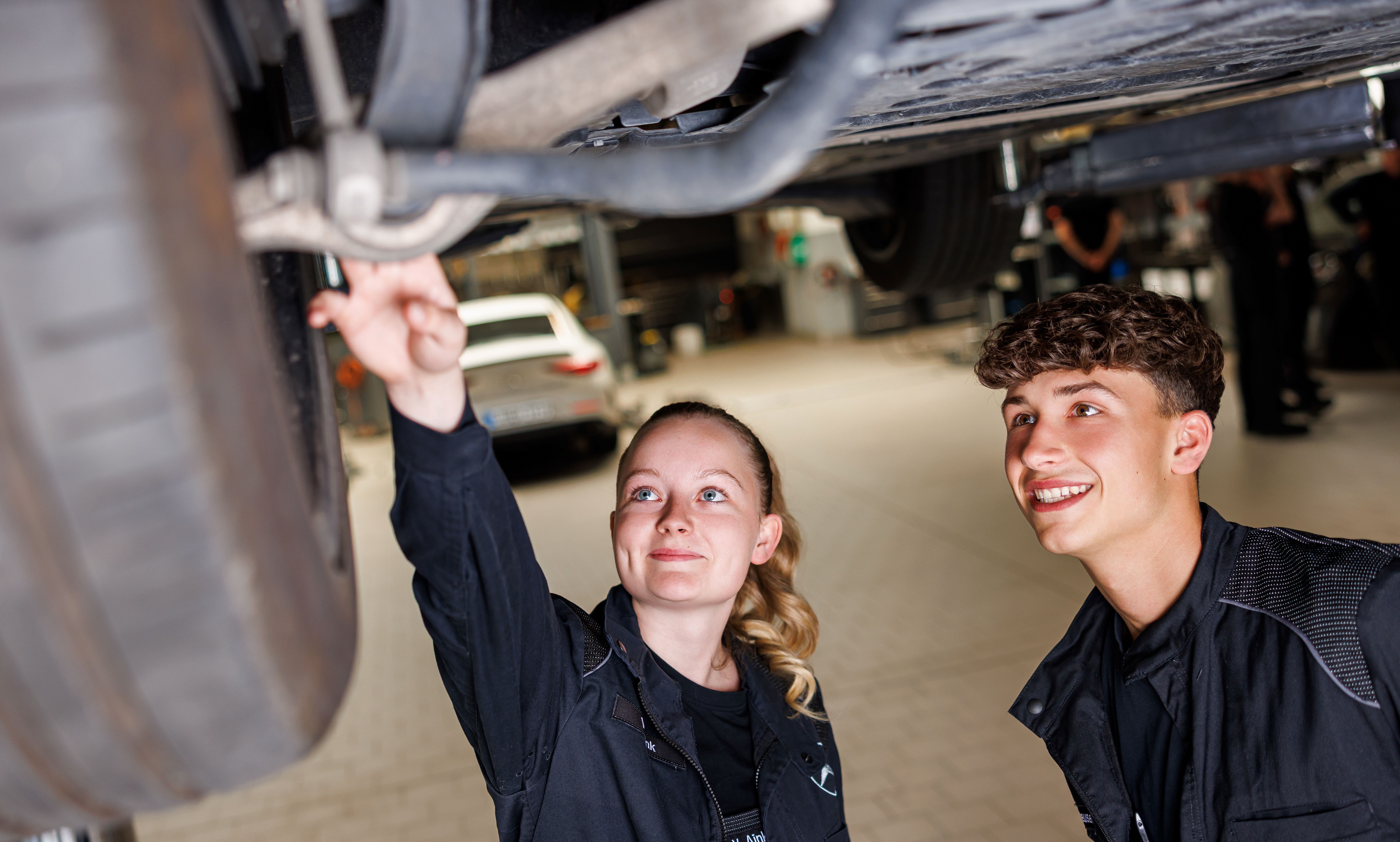 Kfz-Mechatroniker Schwerpunkt Pkw-Technik (m/w/d)